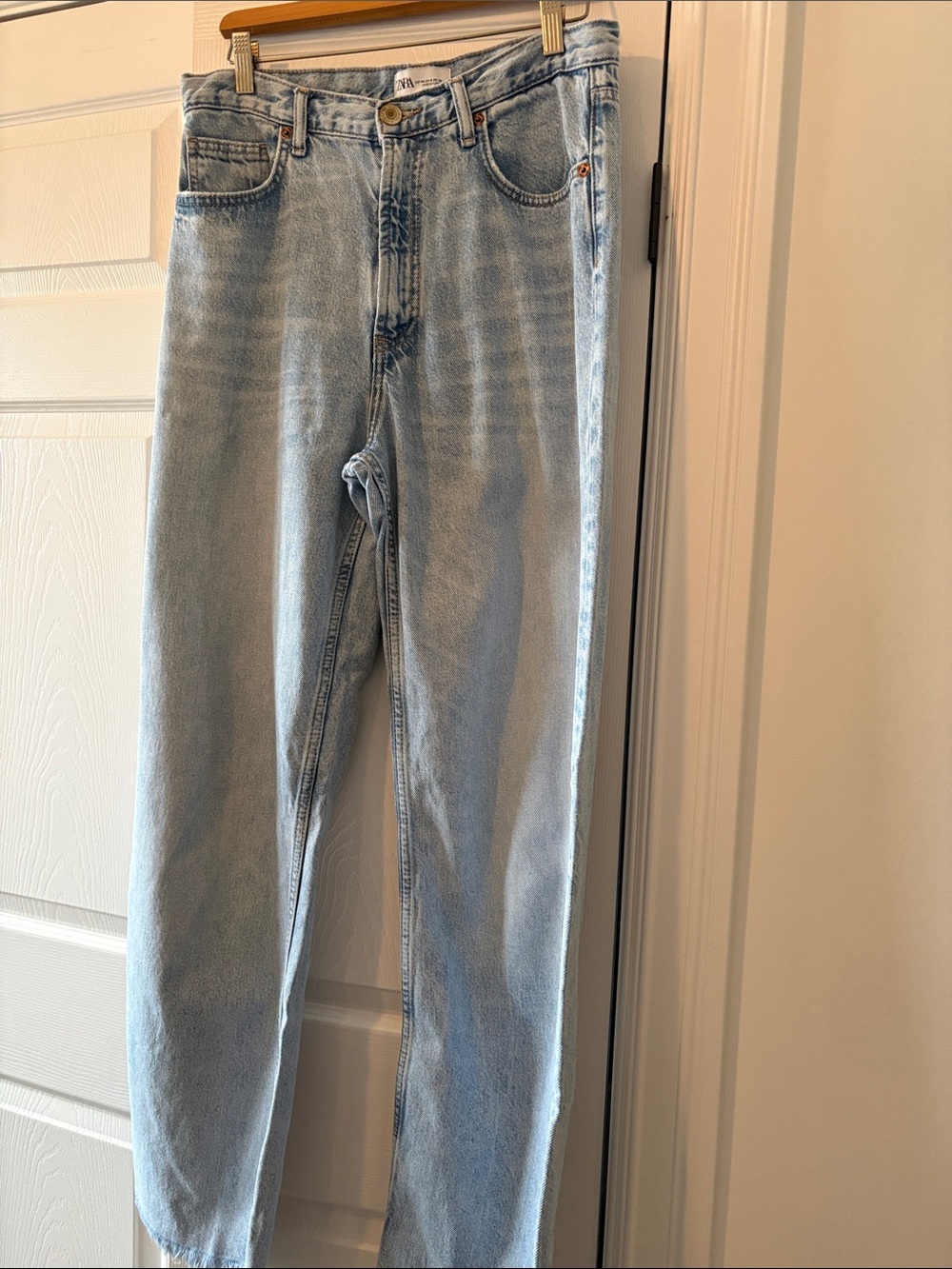Zara Light Blue Relaxed Men’s Jeans